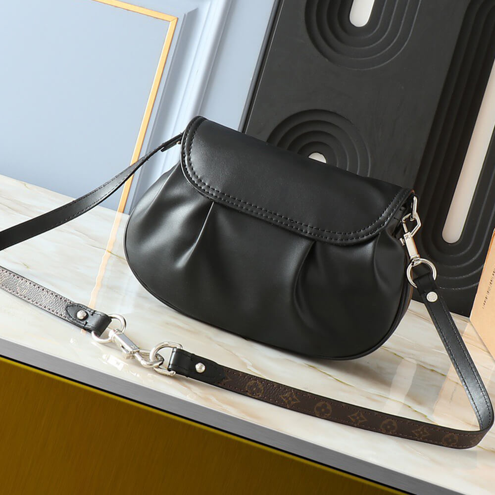 LV  Sunset Vibe Bag
