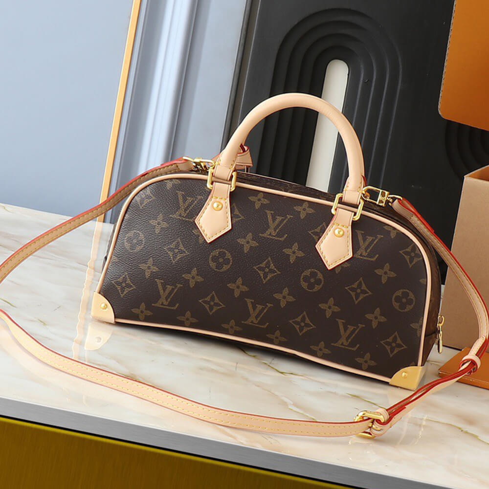 LV   Handbag East West