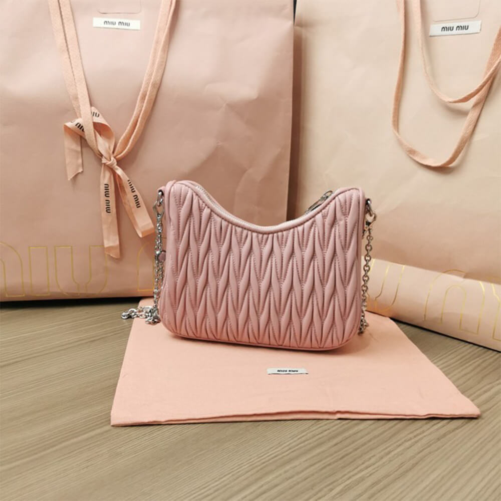 M1um1u Matelasse nappa leather shoulder bag