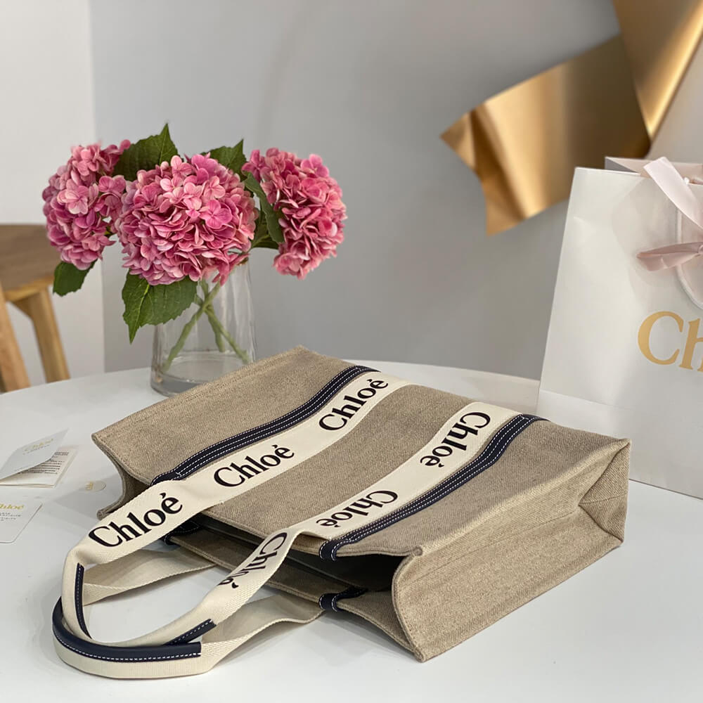 Chloe  Large Woody tote bag in linen