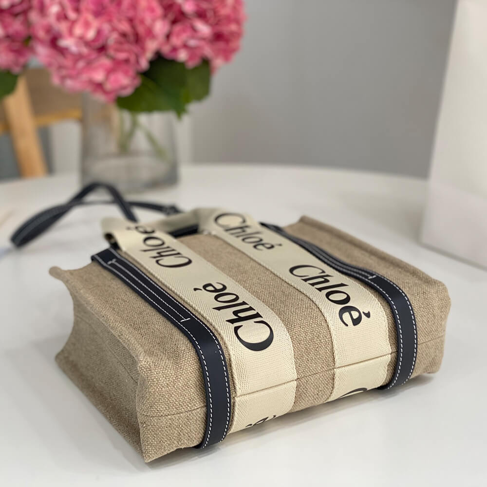 Chloe Small Woody tote bag in linen