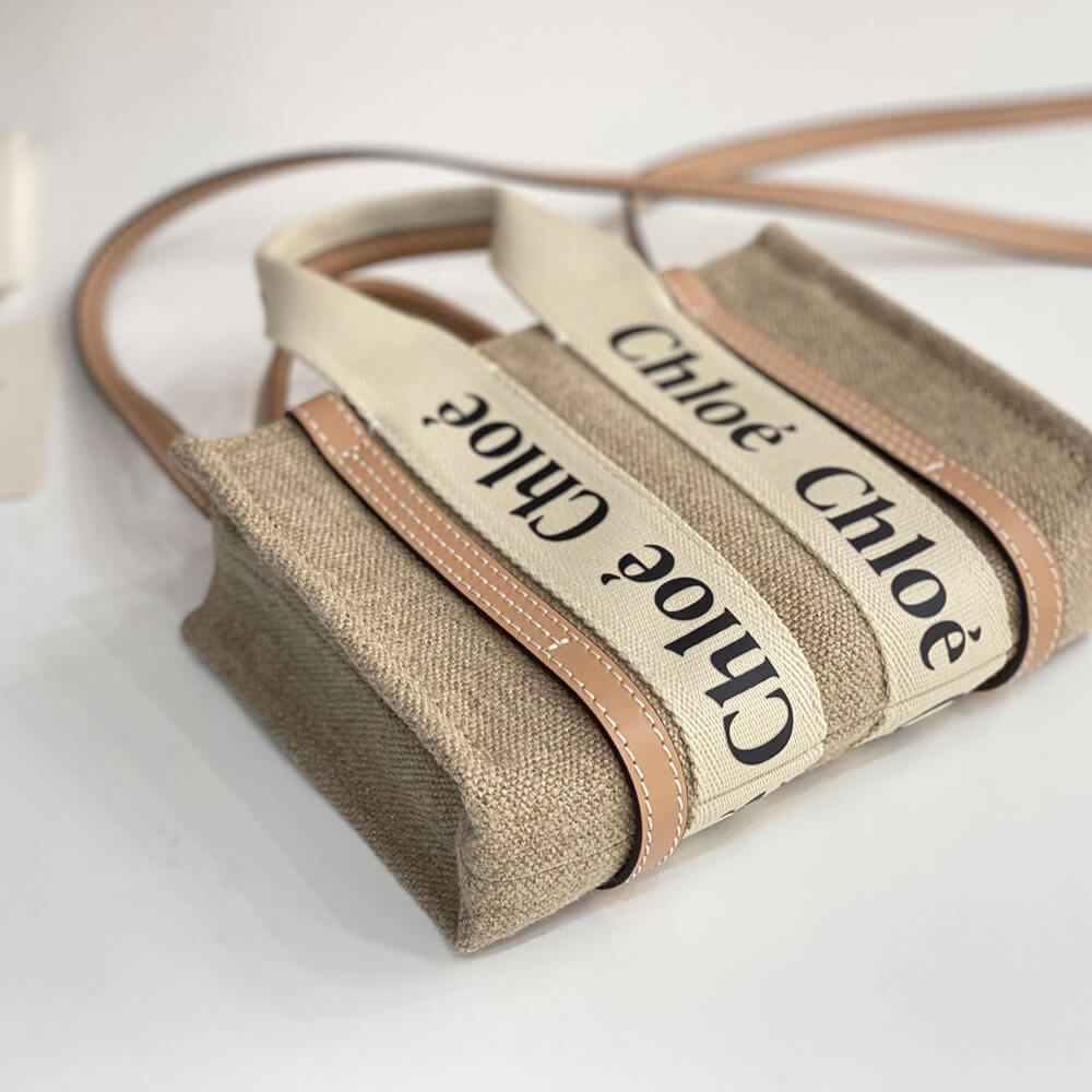 Chloe Mini Woody tote bag in linen