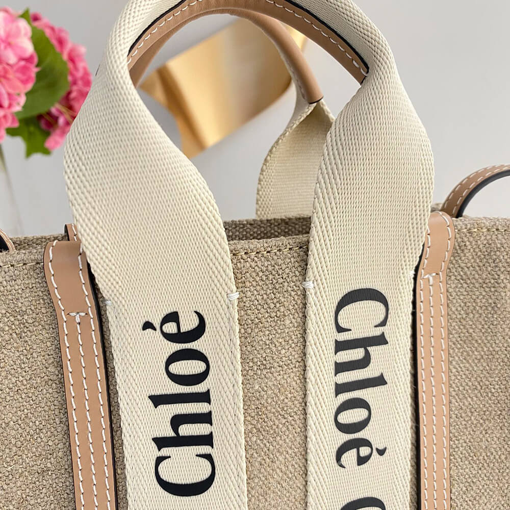 Chloe Mini Woody tote bag in linen