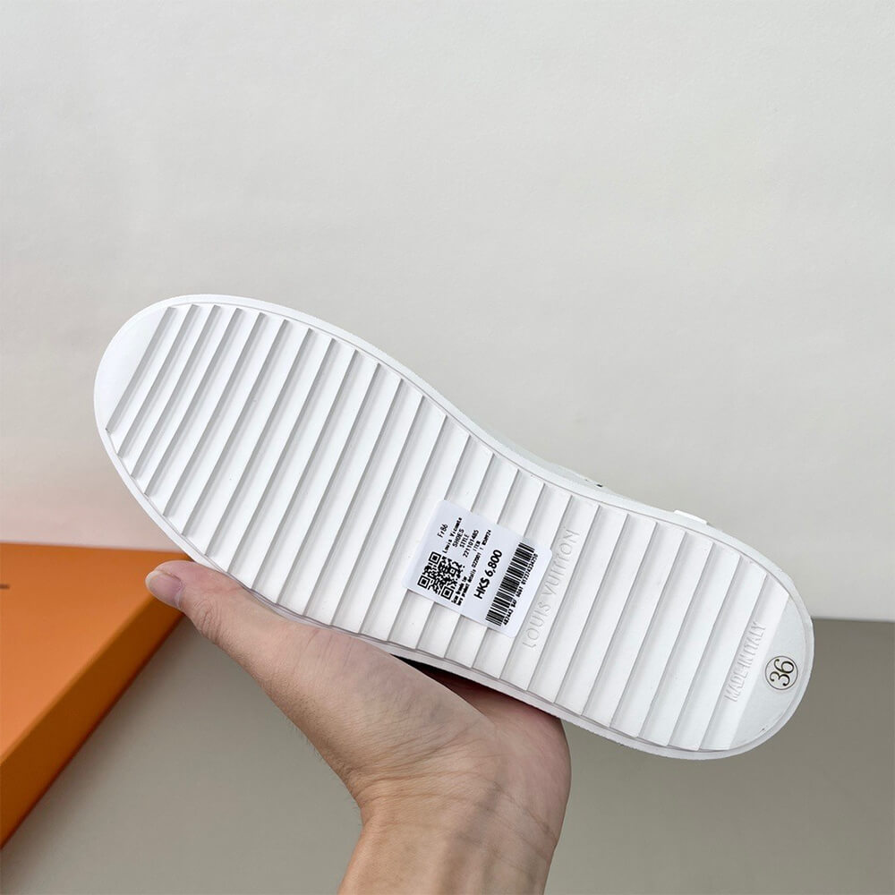 TIME OUT SNEAKER