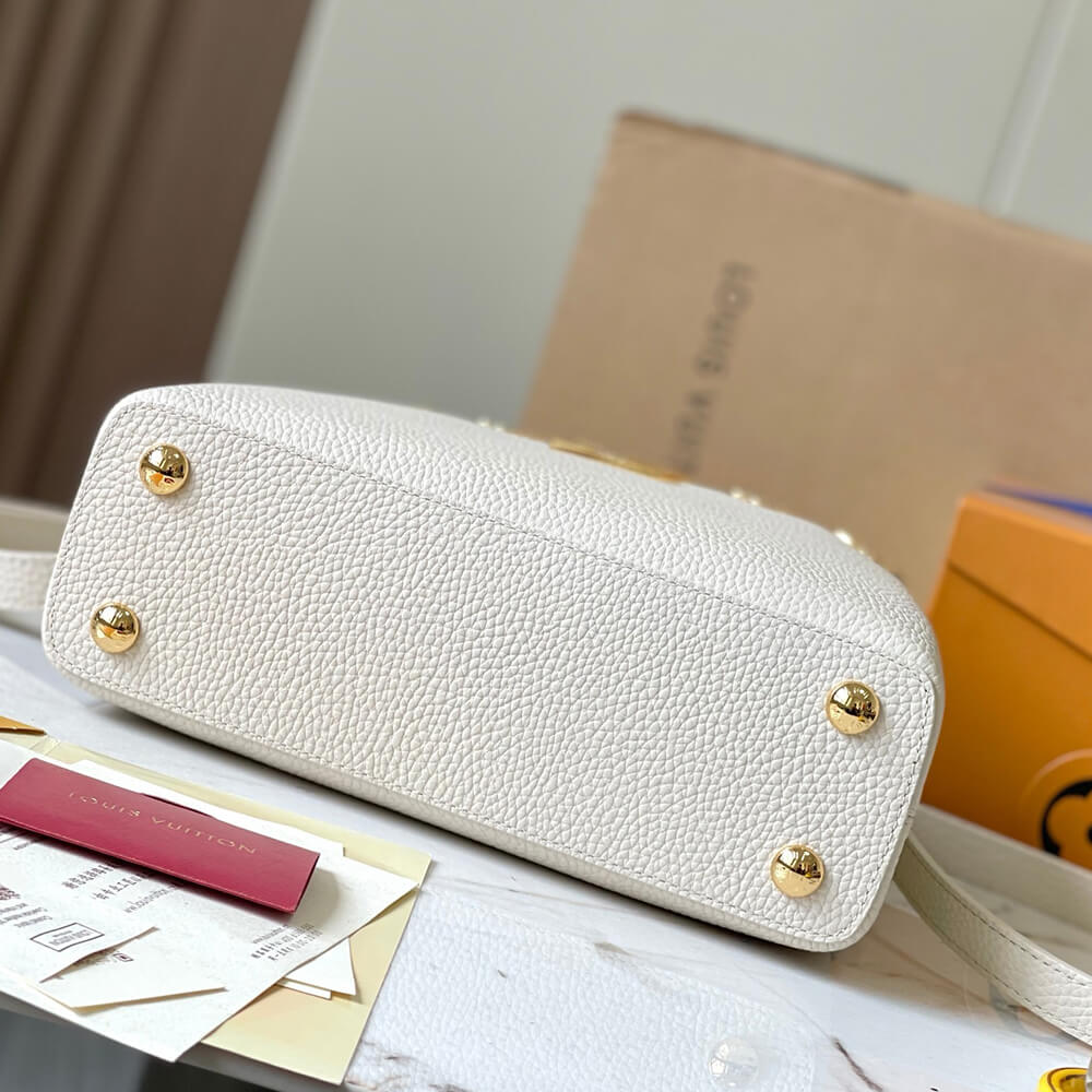 LV Capucines BB