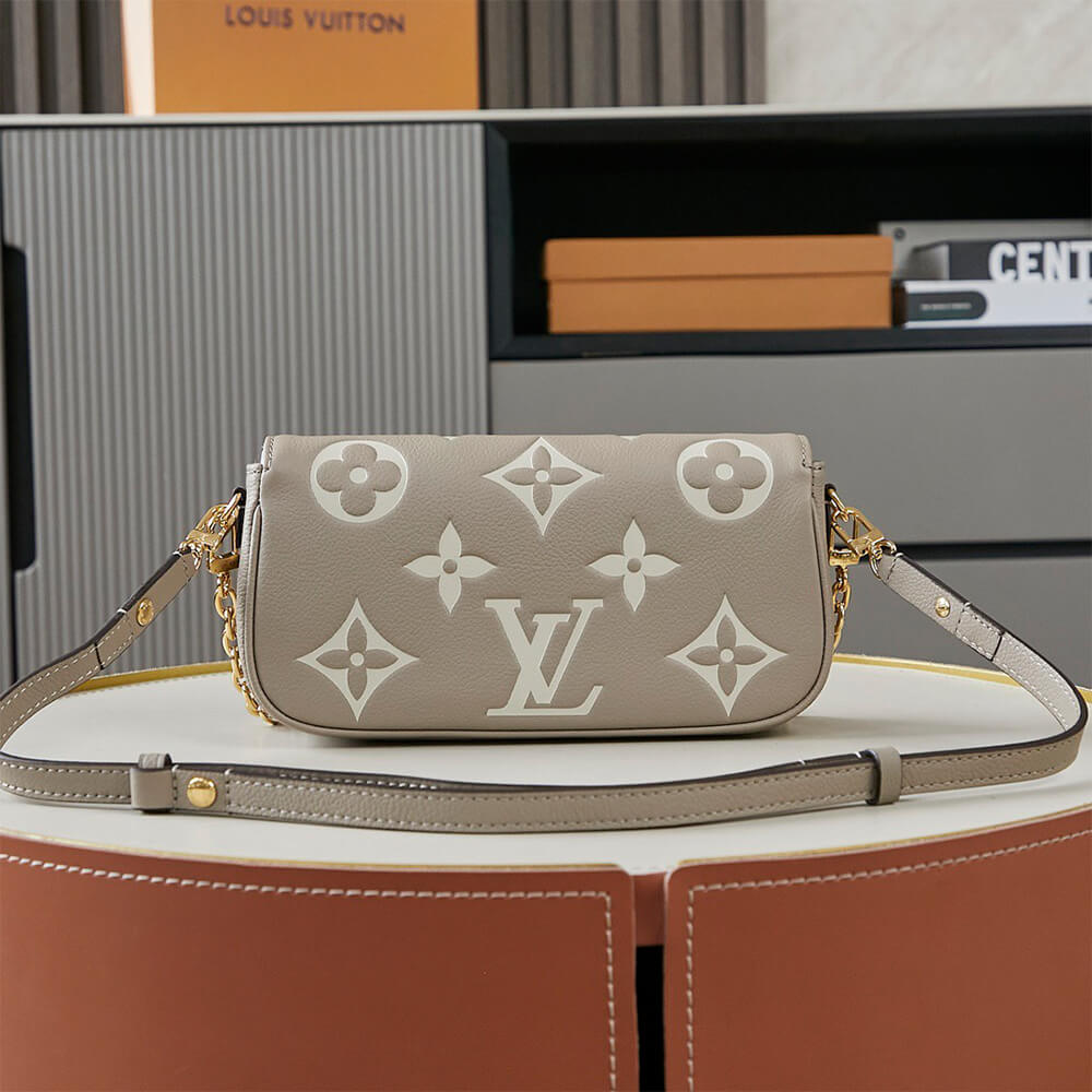 LV  Wallet On Chain Ivy