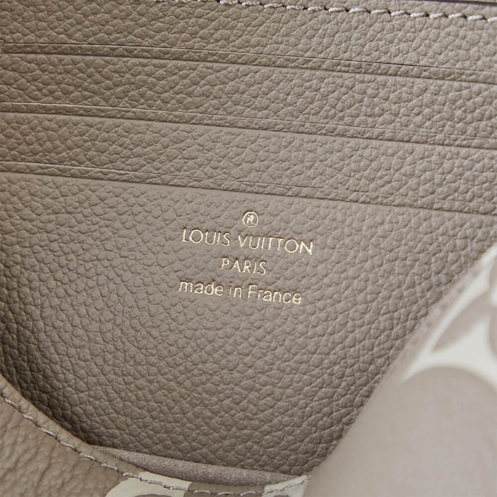LV  Wallet On Chain Ivy
