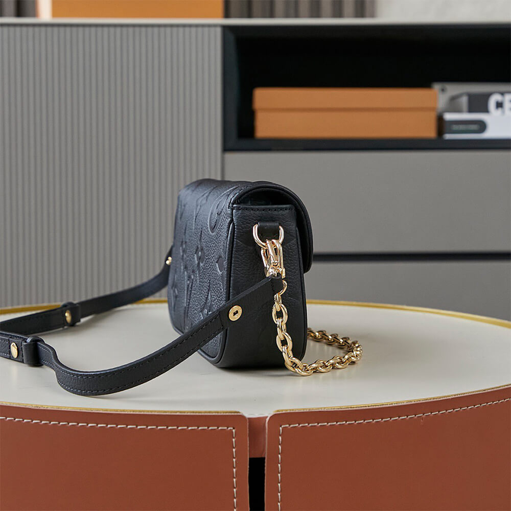 LV  Wallet On Chain Ivy