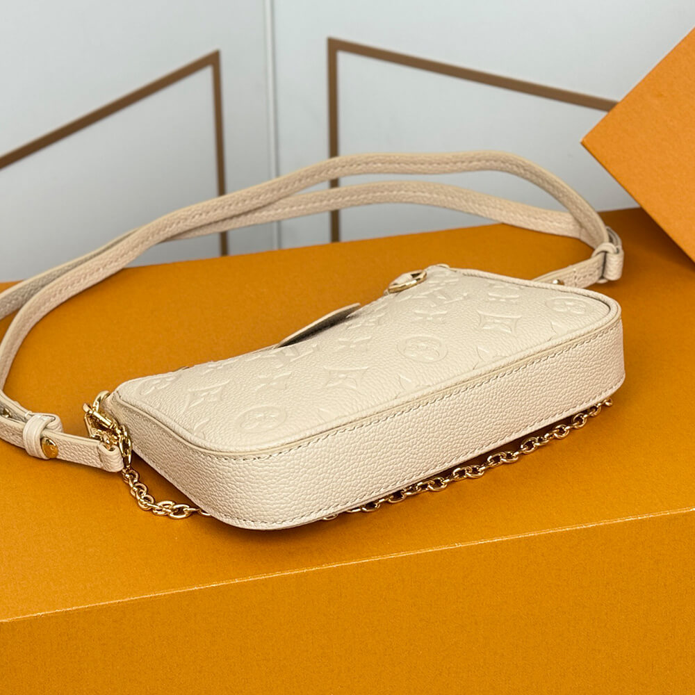 LV Easy Pouch